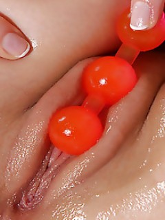 Tracyd Czech Blonde Babe Play With Her Juicy Pussy