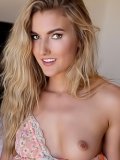 Chontelle Loves To Spend Time Naked