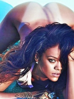 Rihanna 100% Nude!