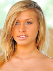 Kennedy is leggy and gorgeous Pic 1