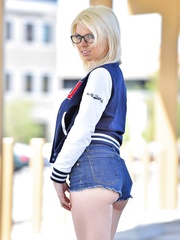 Tara Cali College Girl Pic 5