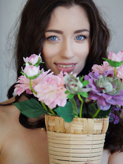 sexy blue eyes PAEONIA Pic 1