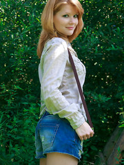 Presenting Mia Sollis Pic 1