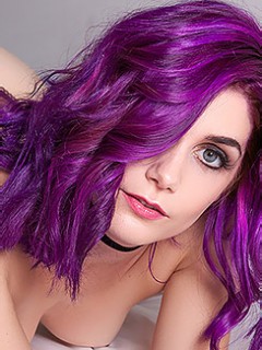 Amateur Playboy Babe Lo