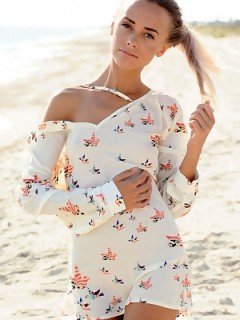 Young Teen Dara M In Small Dress