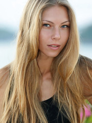 sexy blonde teen Pic 1